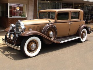 010. Buick Chuck Bidwell’s custom-bodied 1932 90 Series Town Car