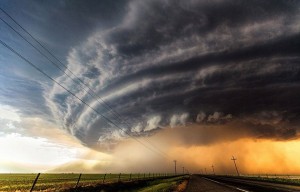 Разрушительное торнадо в США